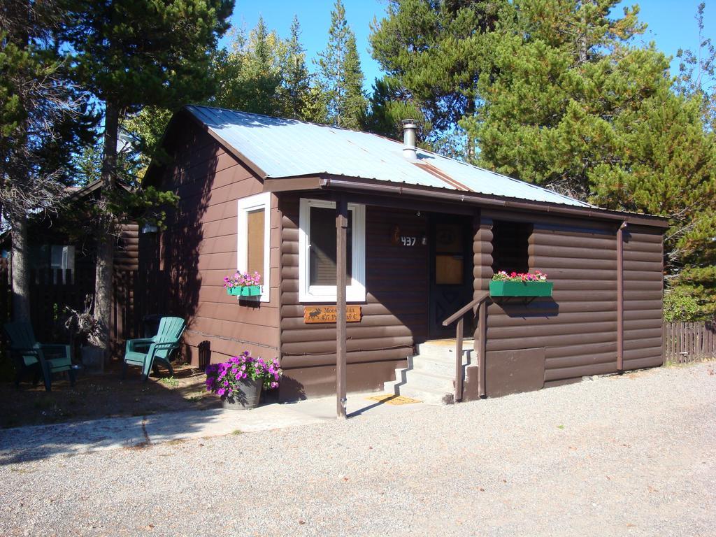Yellowstone Wildlife Cabins West Yellowstone Esterno foto