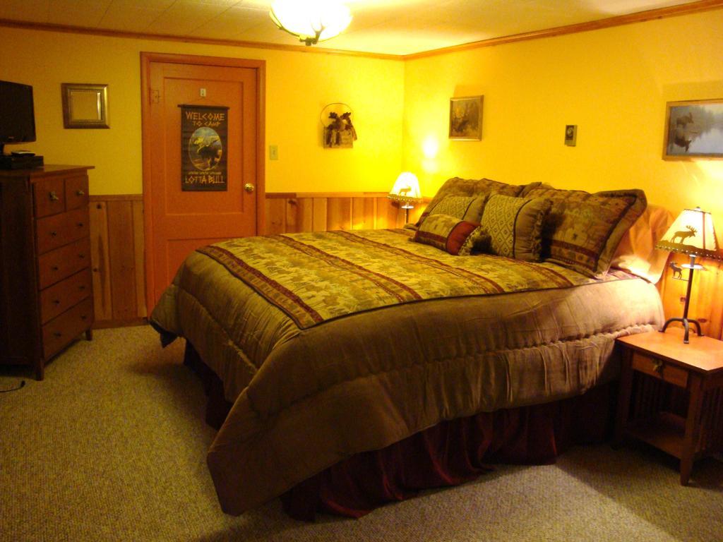 Yellowstone Wildlife Cabins West Yellowstone Esterno foto