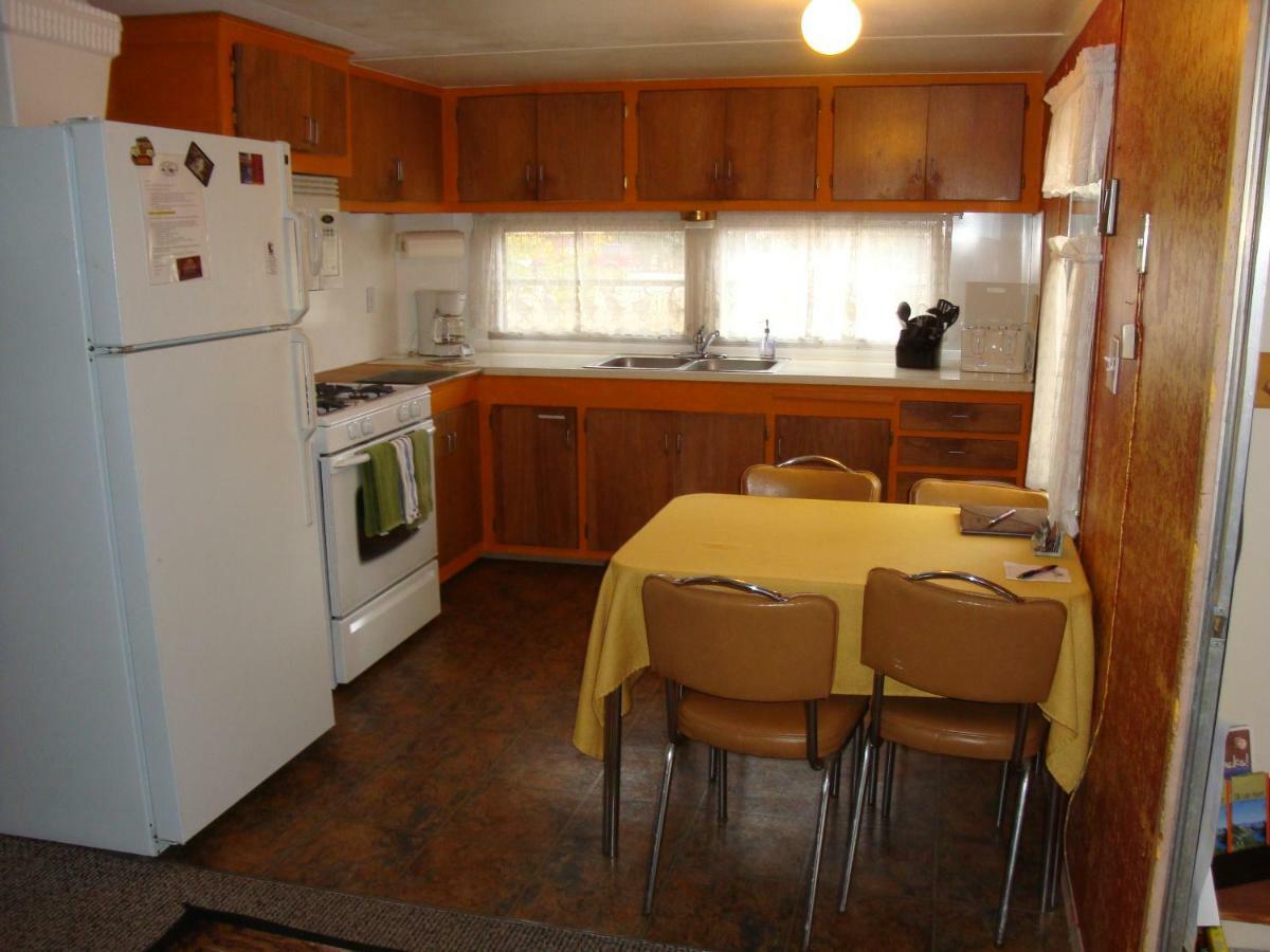 Yellowstone Wildlife Cabins West Yellowstone Esterno foto